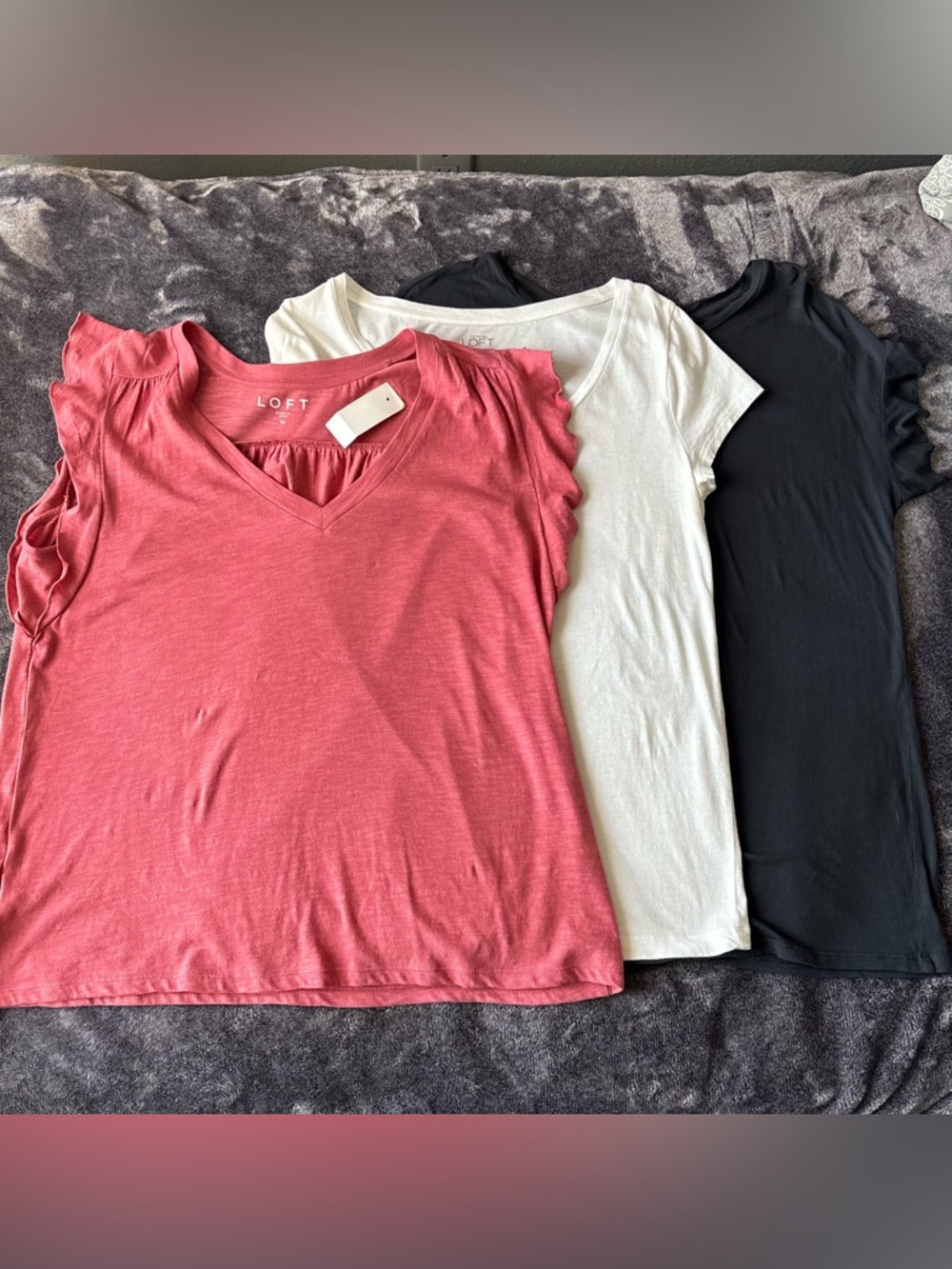 Loft Bundle Of 3 Everyday V-Neck Crew Neck Tees Medium Pink White Dark Gray
